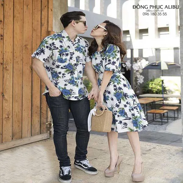 Áo Nhóm Đi Biển Couple AVDDB011